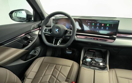 BMW 5 серия, 2025 год, 9 125 000 рублей, 10 фотография
