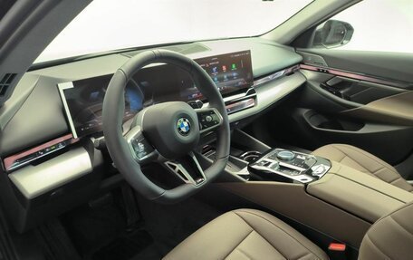 BMW 5 серия, 2025 год, 9 125 000 рублей, 16 фотография