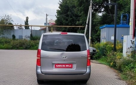 Hyundai H-1 II рестайлинг, 2012 год, 2 050 000 рублей, 8 фотография