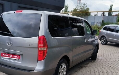 Hyundai H-1 II рестайлинг, 2012 год, 2 050 000 рублей, 7 фотография