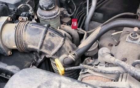 Hyundai H-1 II рестайлинг, 2012 год, 2 050 000 рублей, 24 фотография