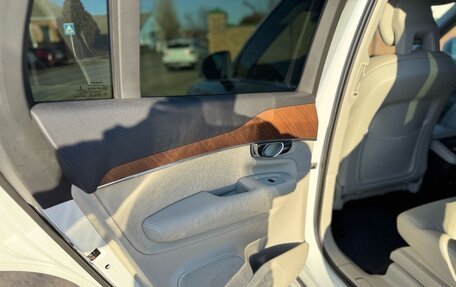 Volvo XC90 II рестайлинг, 2016 год, 4 000 000 рублей, 12 фотография