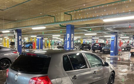 Volkswagen Golf V, 2004 год, 360 000 рублей, 2 фотография