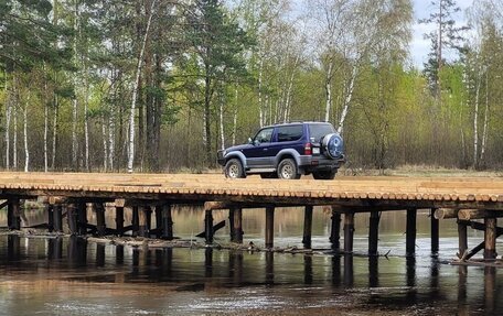 Toyota Land Cruiser Prado 90 рестайлинг, 1997 год, 2 100 000 рублей, 4 фотография