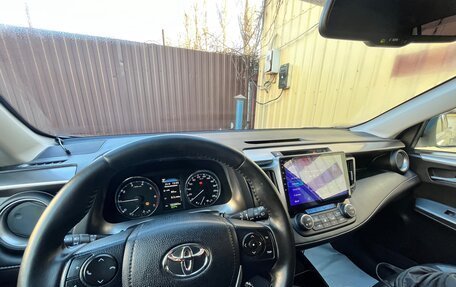 Toyota RAV4, 2016 год, 2 500 000 рублей, 12 фотография