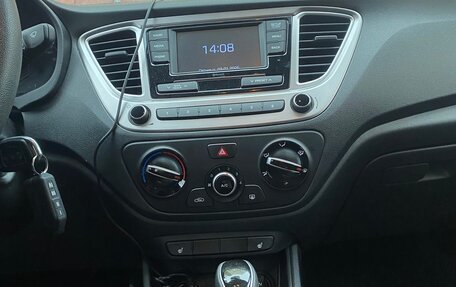 Hyundai Solaris II рестайлинг, 2020 год, 1 875 000 рублей, 7 фотография