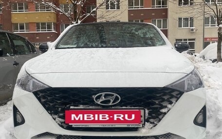 Hyundai Solaris II рестайлинг, 2020 год, 1 875 000 рублей, 2 фотография