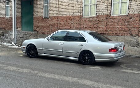 Mercedes-Benz E-Класс, 2000 год, 1 090 000 рублей, 11 фотография