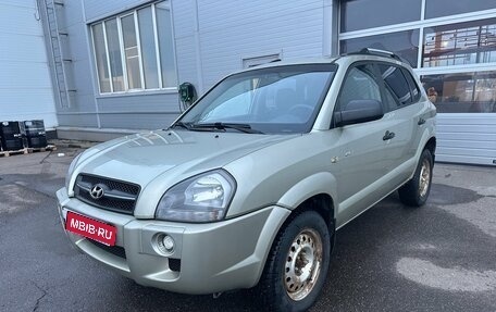 Hyundai Tucson III, 2008 год, 599 000 рублей, 1 фотография