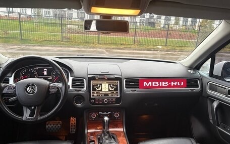 Volkswagen Touareg III, 2011 год, 1 850 000 рублей, 6 фотография