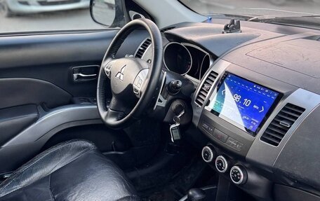 Mitsubishi Outlander III рестайлинг 3, 2007 год, 650 000 рублей, 5 фотография