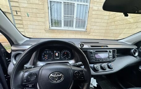 Toyota RAV4, 2015 год, 2 100 000 рублей, 7 фотография