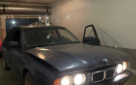 BMW 5 серия, 1993 год, 520 000 рублей, 8 фотография