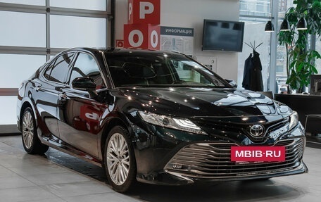 Toyota Camry, 2019 год, 2 990 000 рублей, 3 фотография