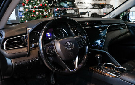 Toyota Camry, 2019 год, 2 990 000 рублей, 15 фотография