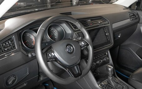 Volkswagen Tiguan II, 2020 год, 2 638 000 рублей, 5 фотография