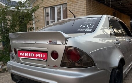 Toyota Altezza, 2002 год, 700 000 рублей, 3 фотография