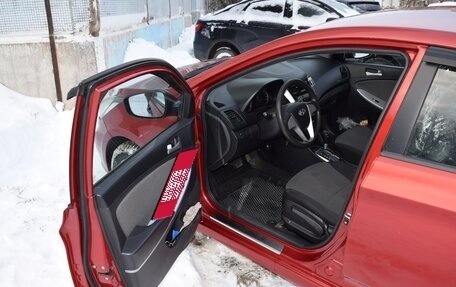 Hyundai Solaris II рестайлинг, 2014 год, 830 000 рублей, 3 фотография