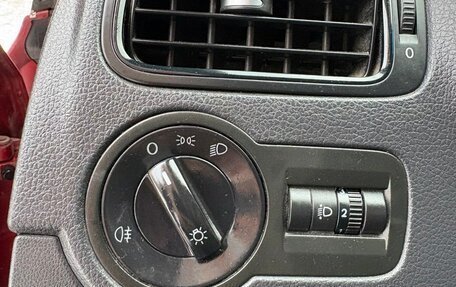 Volkswagen Polo VI (EU Market), 2012 год, 650 000 рублей, 18 фотография