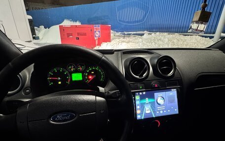 Ford Fiesta, 2006 год, 300 000 рублей, 12 фотография