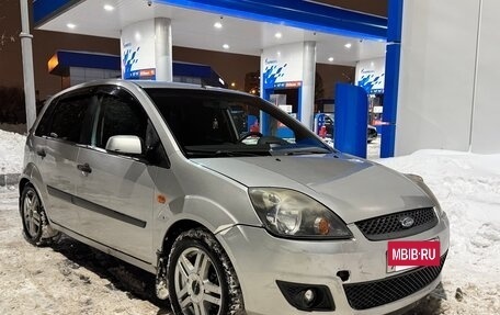Ford Fiesta, 2006 год, 300 000 рублей, 4 фотография