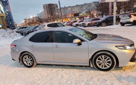 Toyota Camry, 2020 год, 3 000 000 рублей, 3 фотография