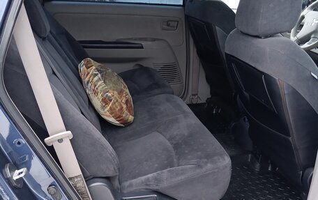 Mitsubishi Grandis, 2004 год, 855 000 рублей, 3 фотография