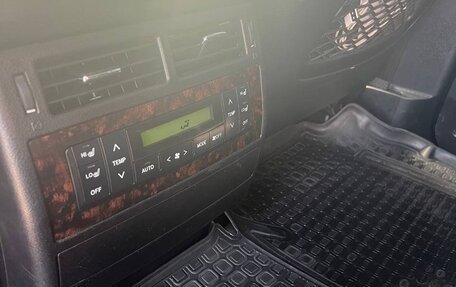 Toyota Land Cruiser 200, 2014 год, 3 700 000 рублей, 10 фотография