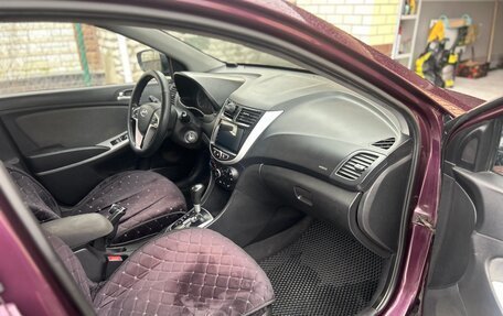 Hyundai Solaris II рестайлинг, 2011 год, 610 000 рублей, 5 фотография