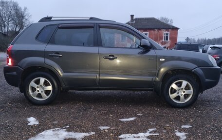 Hyundai Tucson III, 2007 год, 885 000 рублей, 2 фотография