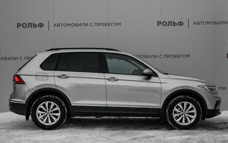 Volkswagen Tiguan II, 2021 год, 2 480 000 рублей, 4 фотография
