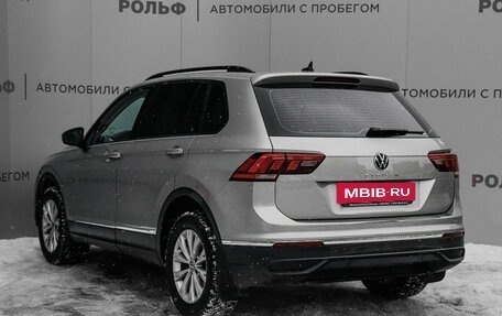 Volkswagen Tiguan II, 2021 год, 2 480 000 рублей, 7 фотография