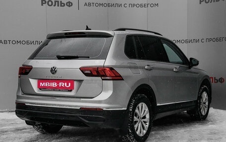 Volkswagen Tiguan II, 2021 год, 2 480 000 рублей, 5 фотография
