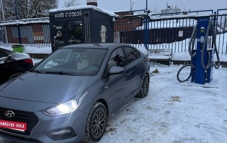 Hyundai Solaris II рестайлинг, 2018 год, 1 250 000 рублей, 2 фотография