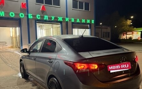 Hyundai Solaris II рестайлинг, 2018 год, 1 250 000 рублей, 21 фотография