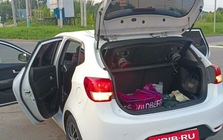 KIA Rio III рестайлинг, 2016 год, 810 000 рублей, 14 фотография