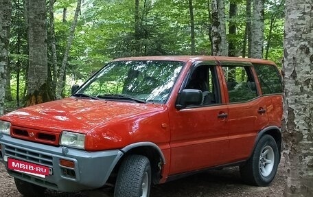 Nissan Terrano II рестайлинг, 1994 год, 340 000 рублей, 3 фотография