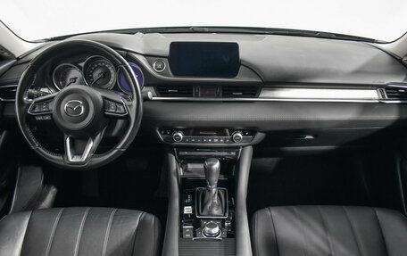 Mazda 6, 2021 год, 2 750 000 рублей, 13 фотография