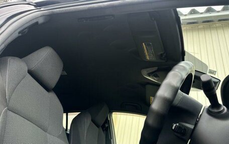 Toyota C-HR I рестайлинг, 2017 год, 1 750 000 рублей, 16 фотография