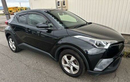 Toyota C-HR I рестайлинг, 2017 год, 1 750 000 рублей, 17 фотография