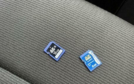 Toyota C-HR I рестайлинг, 2017 год, 1 750 000 рублей, 18 фотография