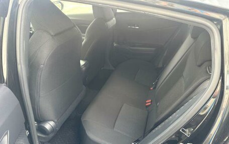 Toyota C-HR I рестайлинг, 2017 год, 1 750 000 рублей, 15 фотография