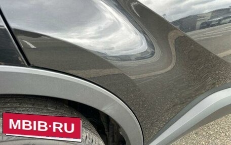 Toyota C-HR I рестайлинг, 2017 год, 1 750 000 рублей, 10 фотография