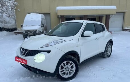 Nissan Juke II, 2011 год, 810 000 рублей, 7 фотография