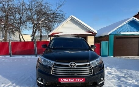 Toyota Highlander III, 2014 год, 2 700 000 рублей, 3 фотография