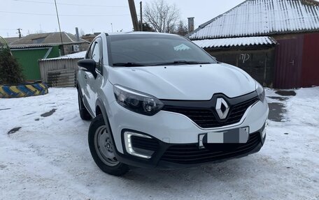 Renault Kaptur I рестайлинг, 2018 год, 1 250 000 рублей, 5 фотография