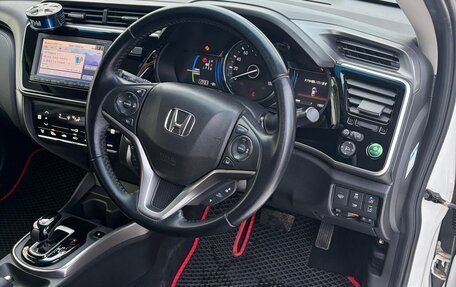 Honda Grace I, 2017 год, 1 530 000 рублей, 16 фотография