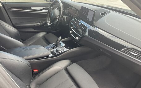 BMW 5 серия, 2017 год, 2 890 000 рублей, 11 фотография