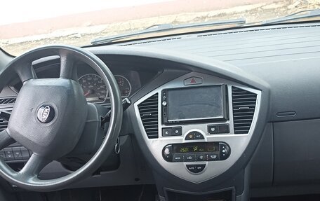 KIA Carens I (RS), 2006 год, 370 000 рублей, 4 фотография