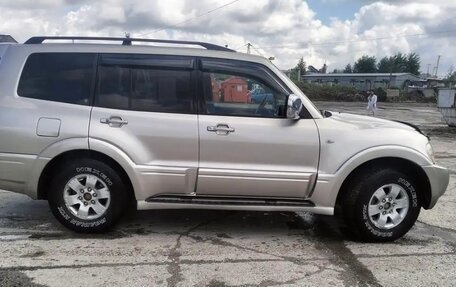 Mitsubishi Pajero III рестайлинг, 2004 год, 1 100 000 рублей, 4 фотография